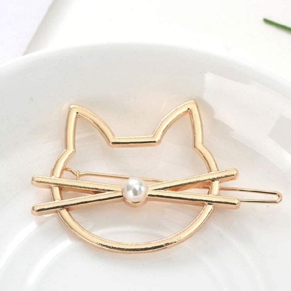 Brandy Melville Accessories - Brandy Melville Gold Metal Cat Whiskers Hair Clip